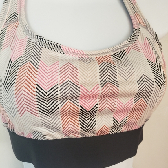 Victoria's Secret Sport Sports Bra Strappy Back SM - Picture 5 of 5